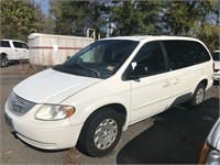 2003 Chrysler town and country Mini Van