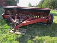 5300 Case Seed Drill with track Eliminator