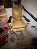 Barber Chair, Porcelain