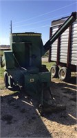 John Deere 700 mixer mill