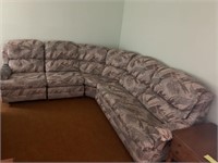 SECTIONAL COUCH WITH RECLINER AND PULL OUT BED
