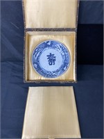 Beautiful decorative Chinese plate in box