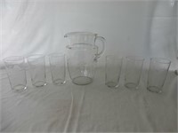 VINTAGE PITCHER & 6 GLASSES