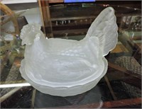 Frosted Glass Hen In Nest 9"L