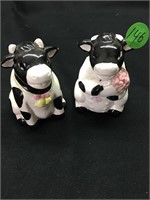 Cute Little Country Cow Salt & Pepper Shakers