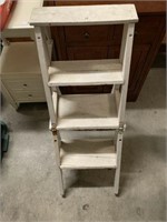 Bachelor Chair/Step Ladder