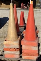 21 - 35" Pylon Safety Cones