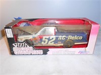 Racing Champions 1/18 Die Cast Supertruck