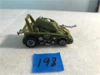 HO Scale Slot Car Green Tank W/ Moveable Figure
