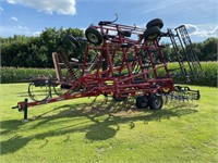 2018 Case IH Tiger-Mate 255 Field Cultivator