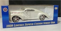 NAPA 1939 Lincoln Zephyr