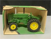 John Deere Model M