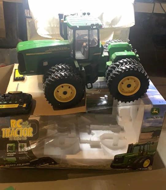 Christmas Toy Auction (Mike Johnson Sheridan MT)