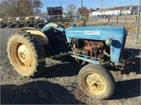 FORD 2000 WIDE FRONT AGRICULTURAL TRACTOR