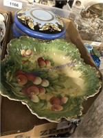 Fancy bowl, covered dish