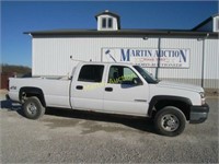 2007 Chevy Silverado 2500 4x4 pickup truck - VUT