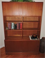 Mid-Century Mahogany Bookcase / Cabinet