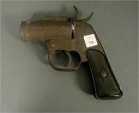 U.S. WWII M8 37 MM Flare Signal Gun