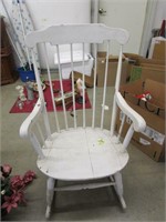 Rocking Chair - pick up only - no holding