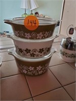 ROUND GREEN FLOWER PYREX COLLECTION WITH LIDS