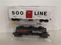 Soo Line Boxcar/ GATX Tank Car Model Train