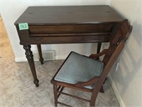 vintage desk, w/chair