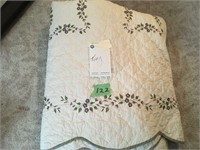 king size stitched quilt