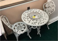 Outdoor metal table and chairs white