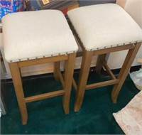 Two stools 30t 16w
