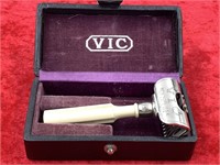 VIC safety razor, no additional pieces           (