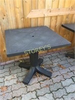 Sq. Patio Table - 31 x 31