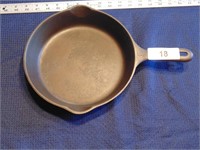 #6 Unmarked Wagner Cast Iron Skillet