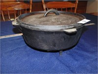 Footed Dutch Oven w/ Lid