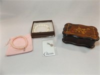 Bracelets (2), Charm, Music Box