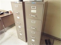 2 Metal Filing cabinets