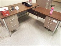 4 Metal Frame Desk / L-Shaped