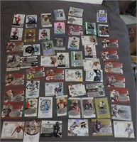 HUGE LOT OF AUTOGRAPHED FOOTBALL CARDS PACK PULLED