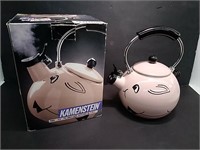 New 2.75L Kamenstein Pork Kettle