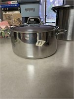 William & Sinoma Stock Pot -Grande Cuisine Line