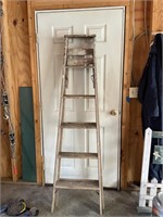 Davidson 6 Ft Wooden Ladder
