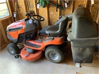 husqvarna yth 22v46 riding mower