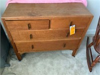 4 drawer chest on casters 35.5x17x30"t