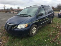 2006 Chrysler Town and Country Touring 2WD