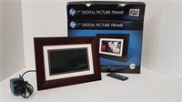 HP 7" DIGITAL PICTURE FRAME