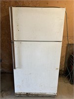 Kenmore  Refrigerator - Wroking