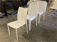 8 x chaises blanche moderne