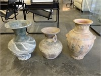 3 vases en céramique décoratif