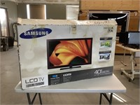 Télévision LCD Samsung 40'' Série 5, 550