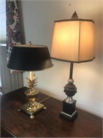 2 Vintage Decorative Table Lamps