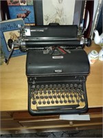 1940 Royal Typewriter